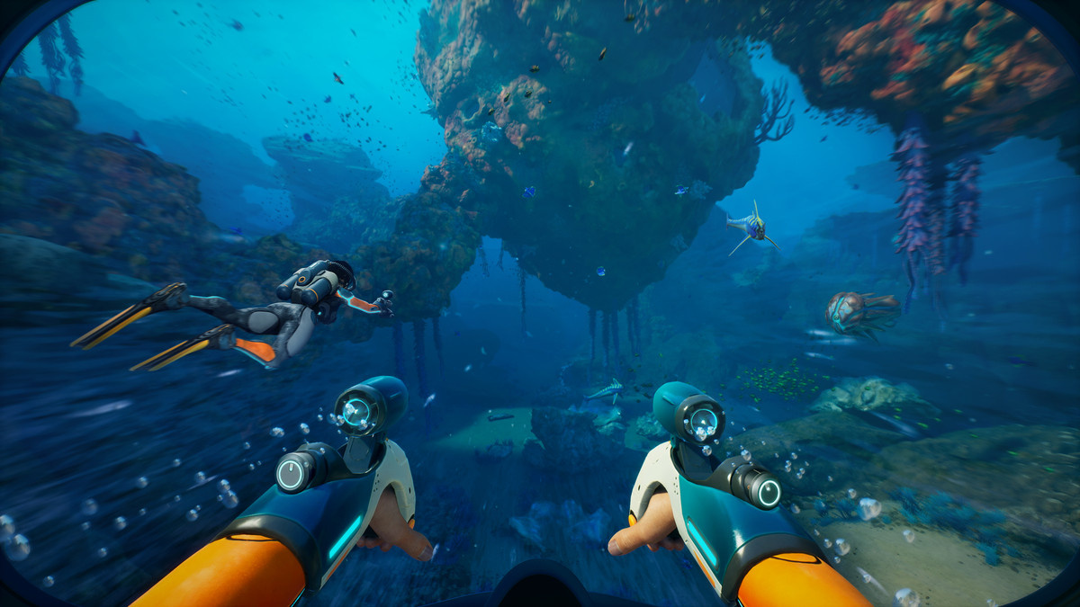 A first-person view of a diver underwater in ‘Subnautica 2’.