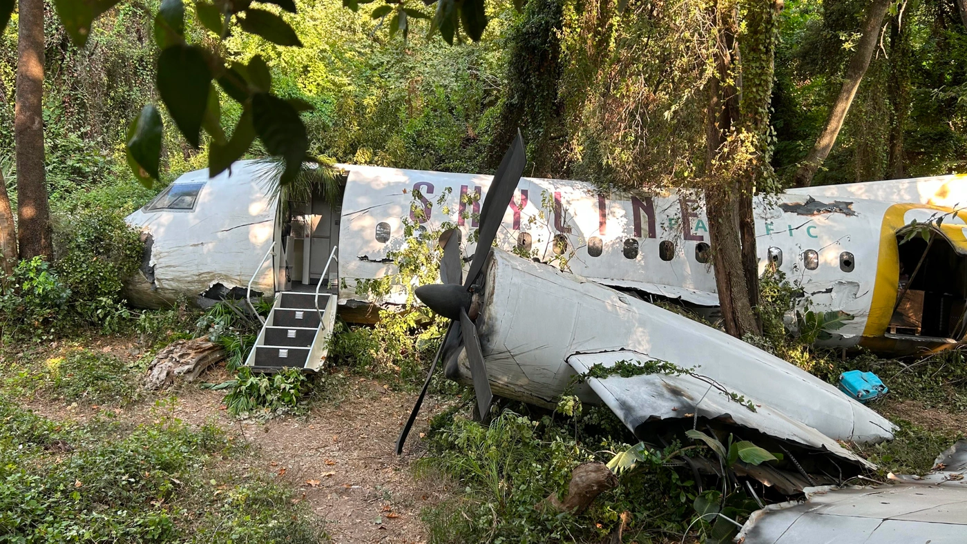 Physical plane set used in final filming.