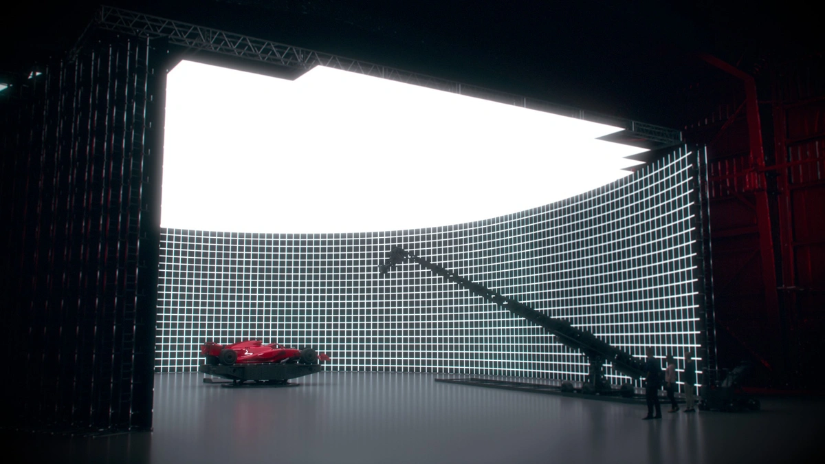 The PXO Akira camera crane in action.