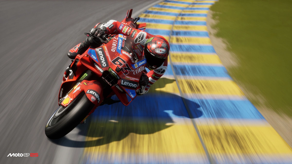 A motorcyclist race in ‘MotoGP 25’.