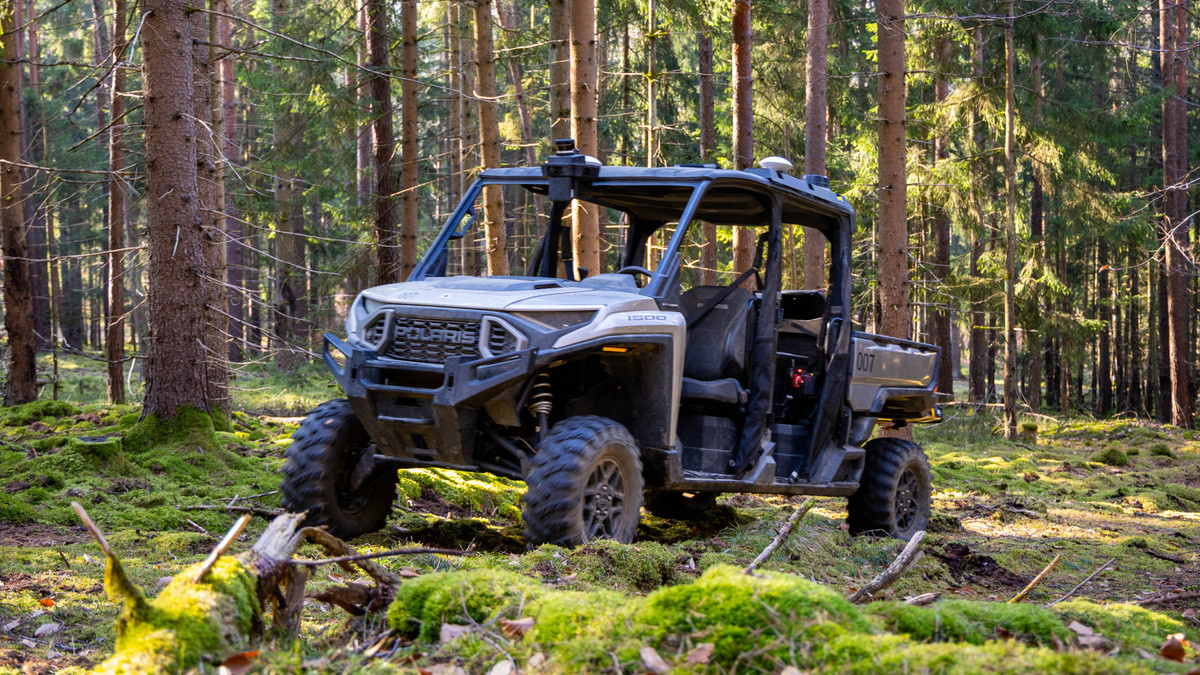 An offroad vehicle powered by Forterra’s autonomous driving system.