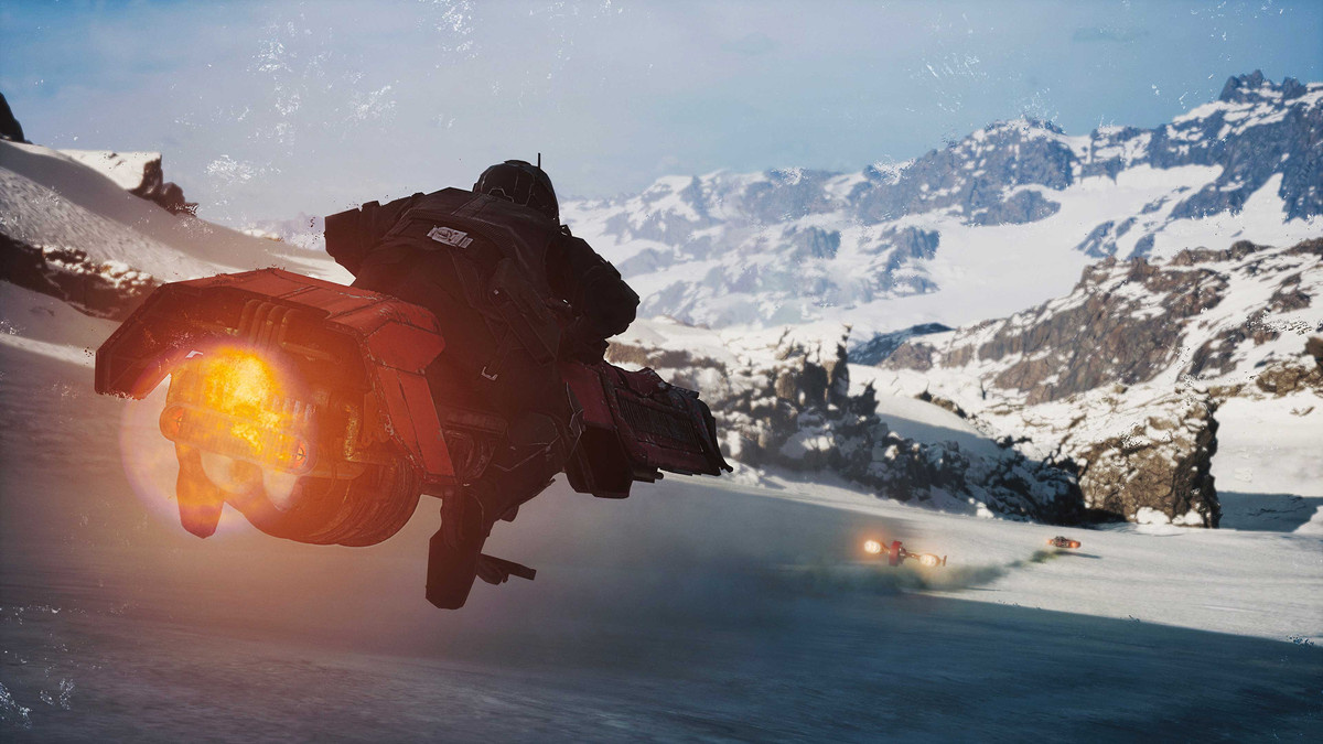Um piloto de speeder bike persegue em "Star Wars: Galactic Racer".