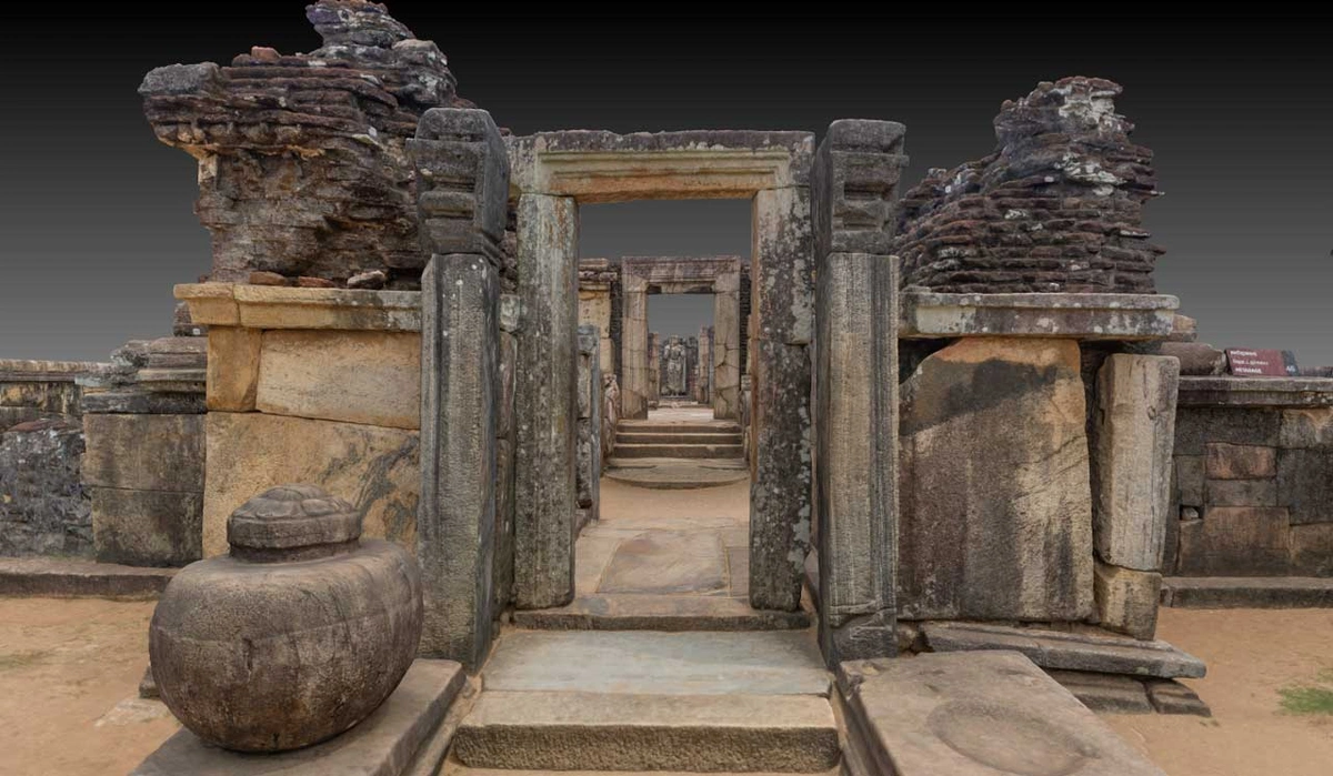 Zamani 3D model reconstruction of doorway.